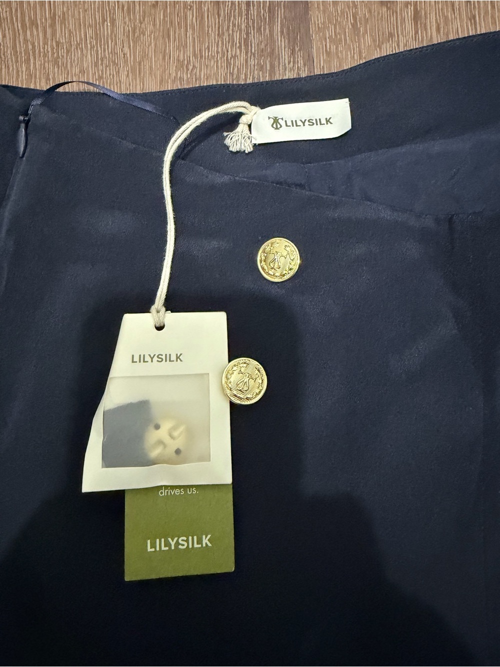 LILYSILK Mulberry Silk Sailor High-Rise Shorts Navy Size 6 - Picture 3 of 8